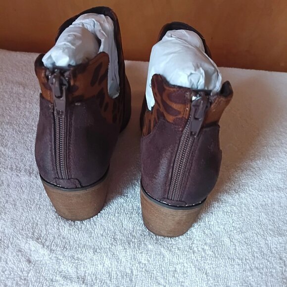 Pierre Dumas Women's Brown Leopard Print Ankle Boots Size 6M NIB - Picture 5 of 7